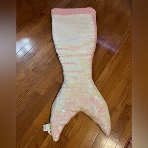 Pink Sequins Mermaid Tail Sleeping Bag Snuggle Tail Wrap 22”x56” Cynthia Rowley